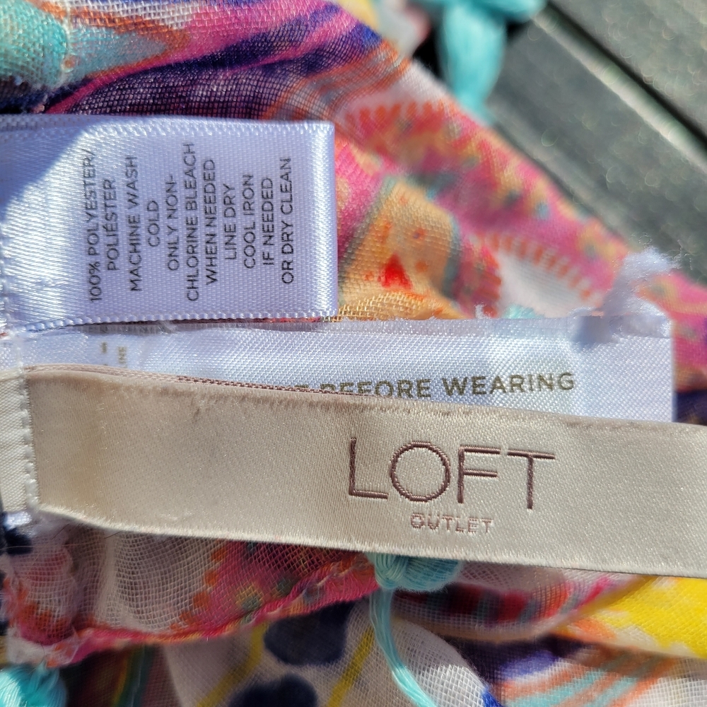 LOFT Outlet Infinity Scarf with Tassels ~ Boho & Beachy ~ VGUC ~ FINAL PRICE! - Picture 2 of 9